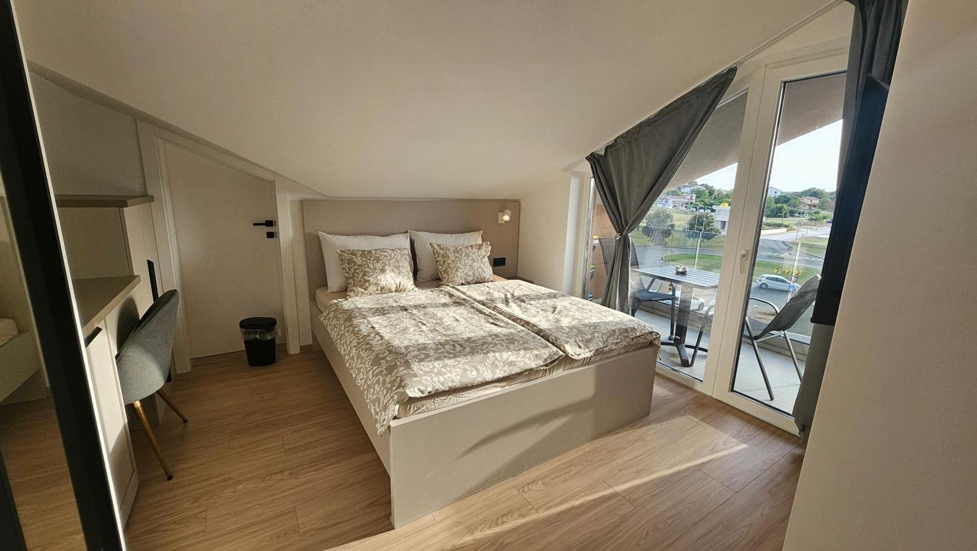 Richi Rooms & App Funtana Dış mekan fotoğraf