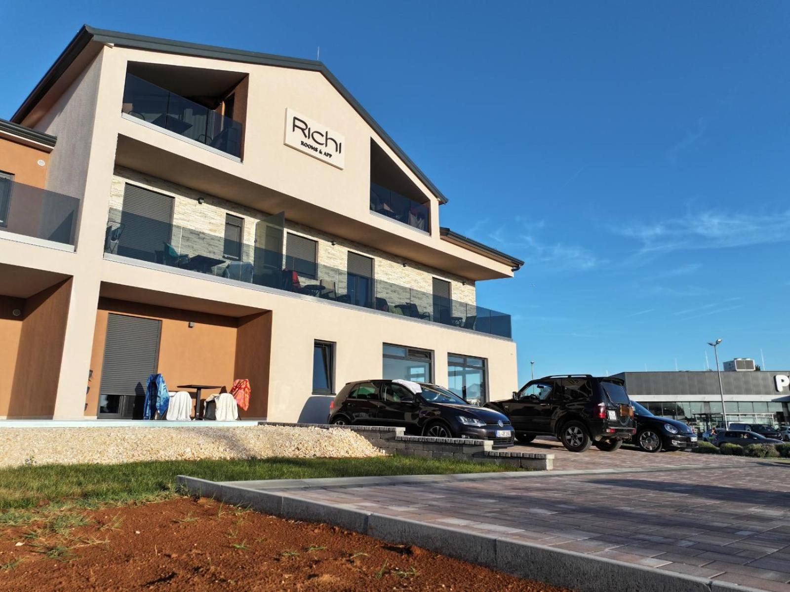 Richi Rooms & App Funtana Dış mekan fotoğraf